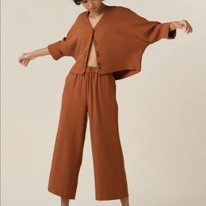 Vetta the wide leg crop pant, size small